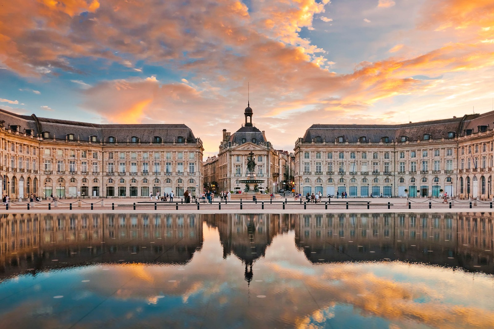 Bordeaux: cosa fare, cosa vedere e dove dormire - Franciaturismo.net